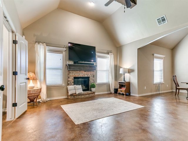 17200 Hardwood Place, Edmond, OK 73012