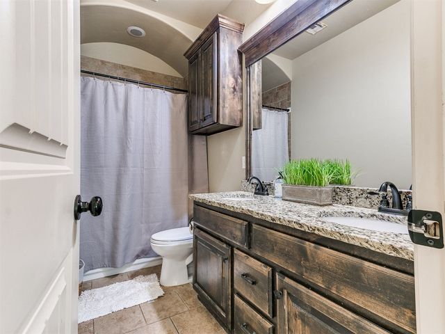 17200 Hardwood Place, Edmond, OK 73012