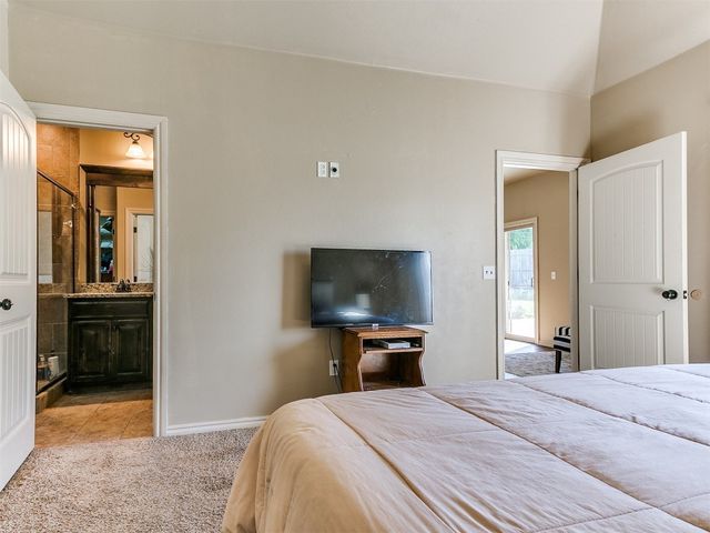 17200 Hardwood Place, Edmond, OK 73012