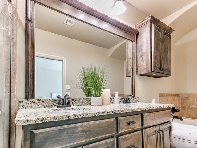 17200 Hardwood Place, Edmond, OK 73012