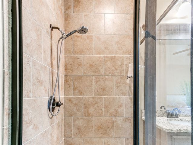 17200 Hardwood Place, Edmond, OK 73012