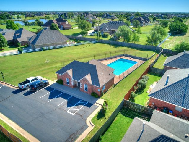17200 Hardwood Place, Edmond, OK 73012