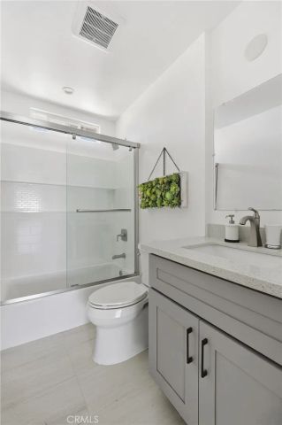 345 E Janice Street, Long Beach, CA 90805
