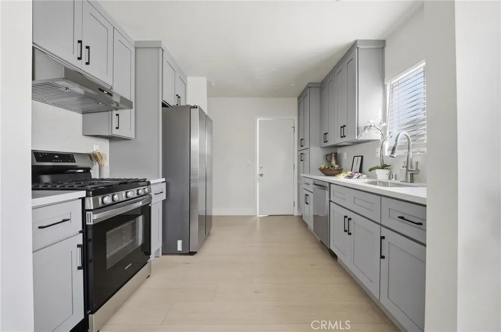345 E Janice Street, Long Beach, CA 90805