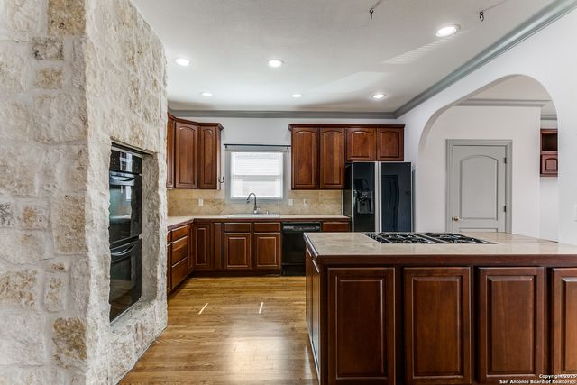 211 Elizabeth, Terrell Hills, TX 78209