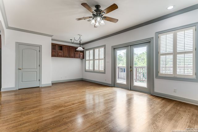 211 Elizabeth, Terrell Hills, TX 78209