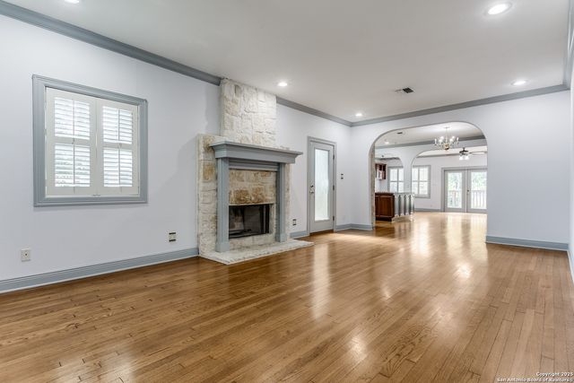 211 Elizabeth, Terrell Hills, TX 78209