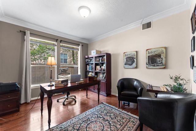 51 N Scribewood Circle, The Woodlands, TX 77382