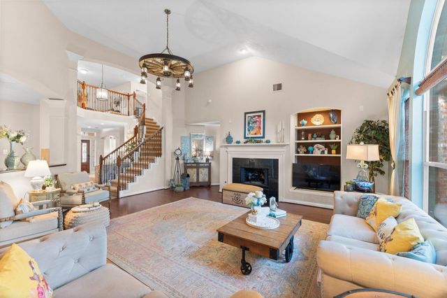 51 N Scribewood Circle, The Woodlands, TX 77382