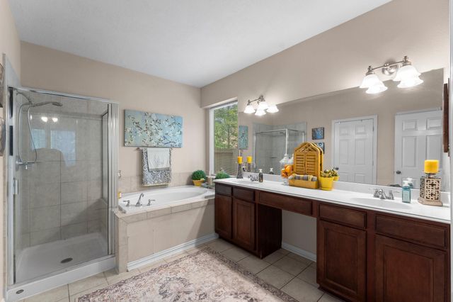 51 N Scribewood Circle, The Woodlands, TX 77382