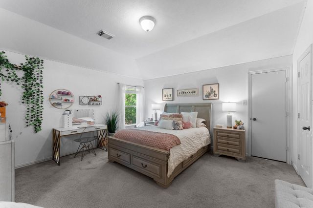 51 N Scribewood Circle, The Woodlands, TX 77382