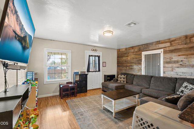 761 Hazel Street, Central Point, OR 97502