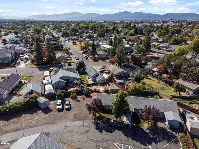 761 Hazel Street, Central Point, OR 97502