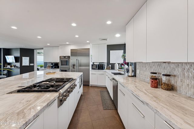 2106 E Kaler Drive, Phoenix, AZ 85016