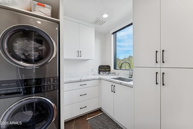 2106 E Kaler Drive, Phoenix, AZ 85016