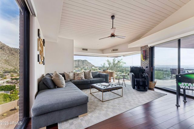 2106 E Kaler Drive, Phoenix, AZ 85016