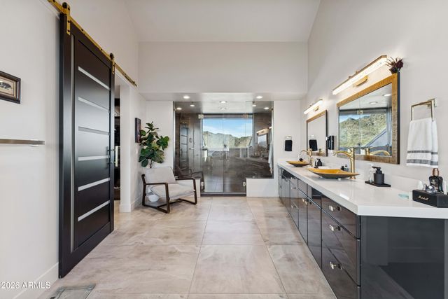 2106 E Kaler Drive, Phoenix, AZ 85016