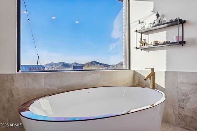 2106 E Kaler Drive, Phoenix, AZ 85016