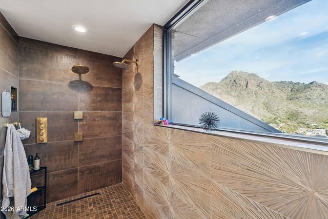 2106 E Kaler Drive, Phoenix, AZ 85016