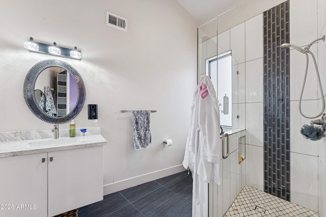 2106 E Kaler Drive, Phoenix, AZ 85016