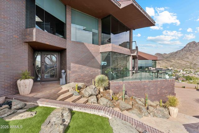 2106 E Kaler Drive, Phoenix, AZ 85016