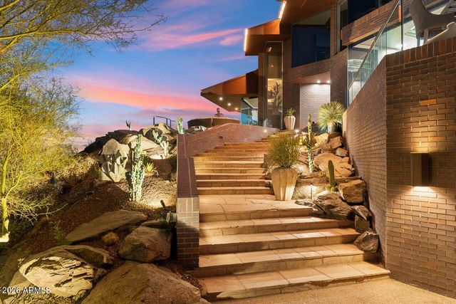 2106 E Kaler Drive, Phoenix, AZ 85016