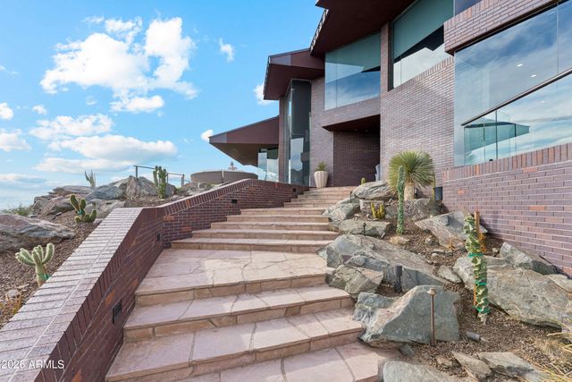 2106 E Kaler Drive, Phoenix, AZ 85016