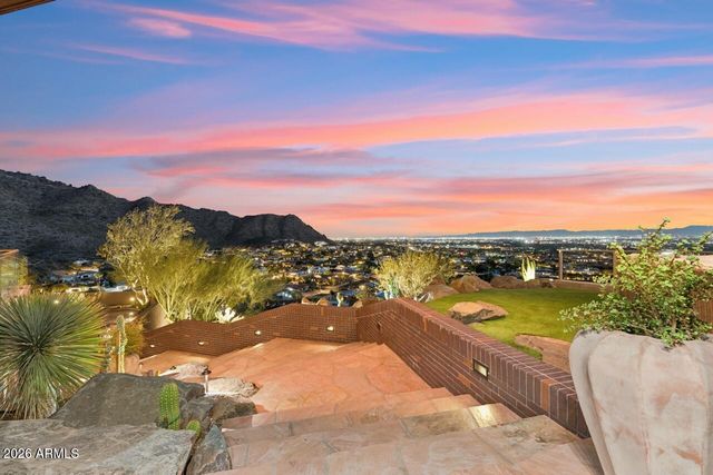 2106 E Kaler Drive, Phoenix, AZ 85016