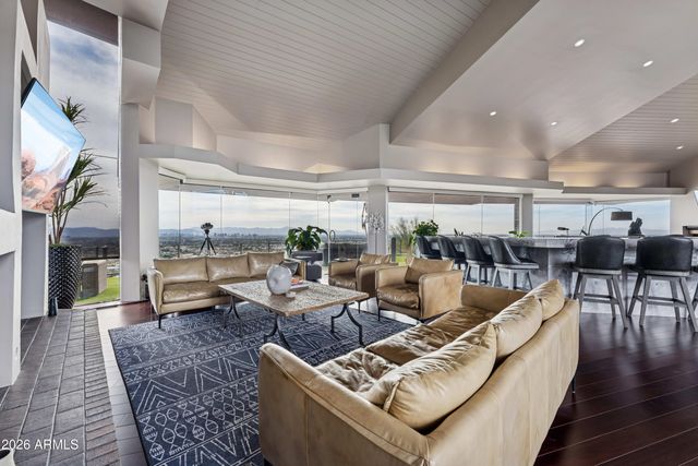 2106 E Kaler Drive, Phoenix, AZ 85016