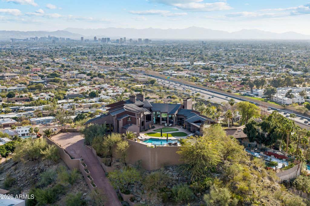 2106 E Kaler Drive, Phoenix, AZ 85016
