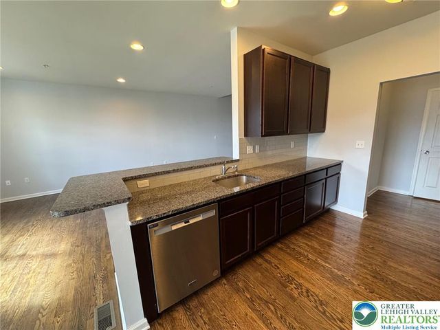 1477 Tarpan Lane, South Whitehall Twp, PA 18104