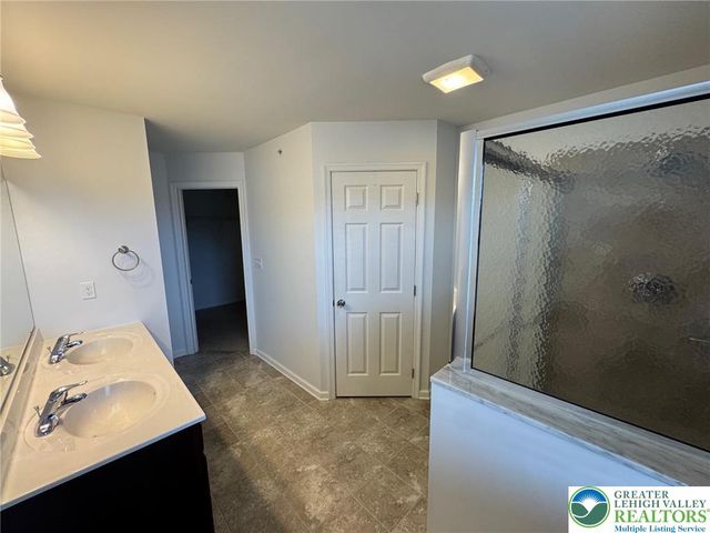 1477 Tarpan Lane, South Whitehall Twp, PA 18104