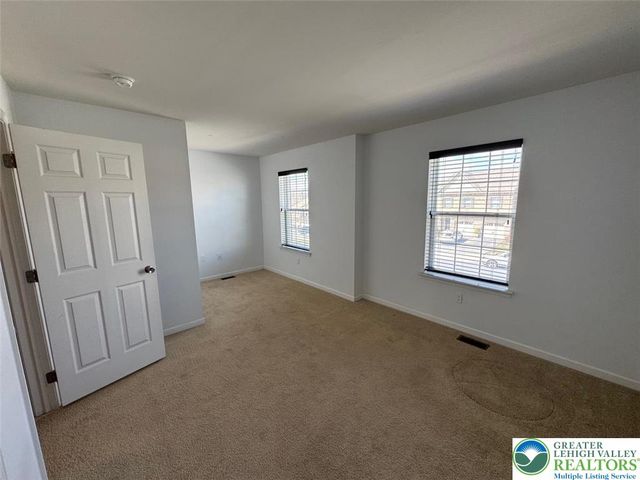 1477 Tarpan Lane, South Whitehall Twp, PA 18104