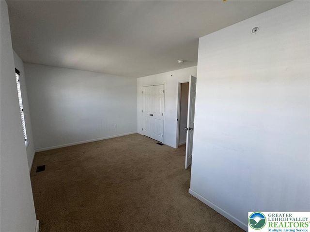 1477 Tarpan Lane, South Whitehall Twp, PA 18104