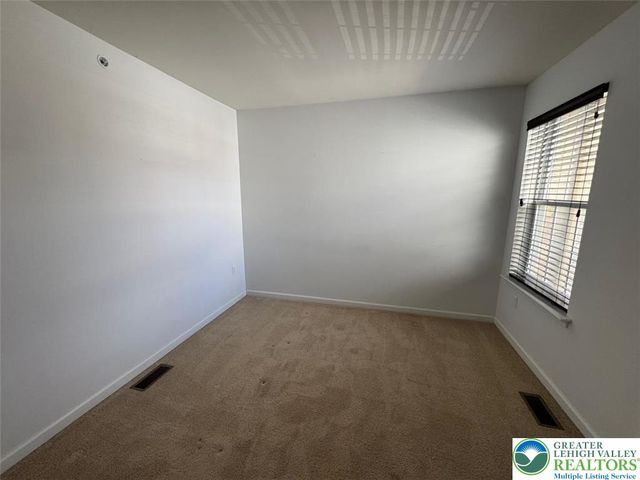 1477 Tarpan Lane, South Whitehall Twp, PA 18104