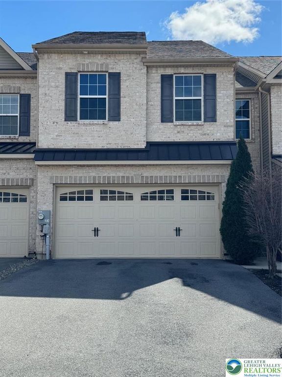 1477 Tarpan Lane, South Whitehall Twp, PA 18104