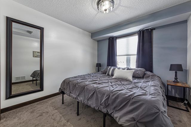 2214 Hulett Avenue, Faribault, MN 55021