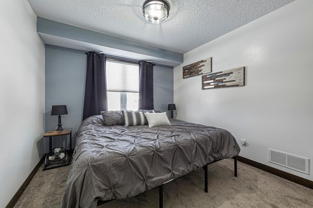 2214 Hulett Avenue, Faribault, MN 55021