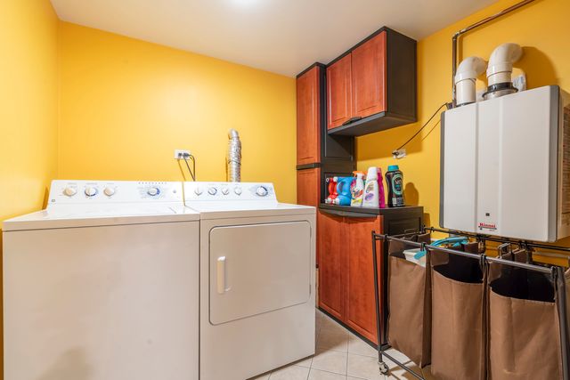 4833 N Moody Avenue, Chicago, IL 60630