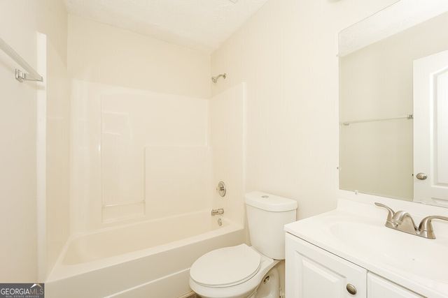 587 Rosewood Circle, Jonesboro, GA 30238