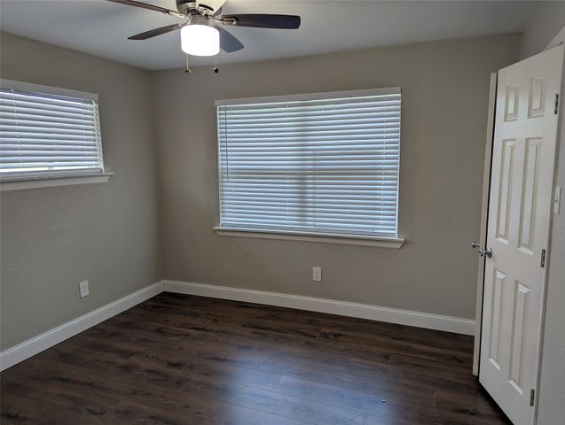 100 W Hull Street, Denison, TX 75021