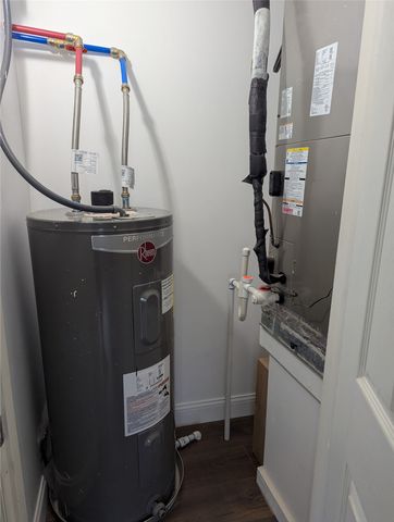 100 W Hull Street, Denison, TX 75021