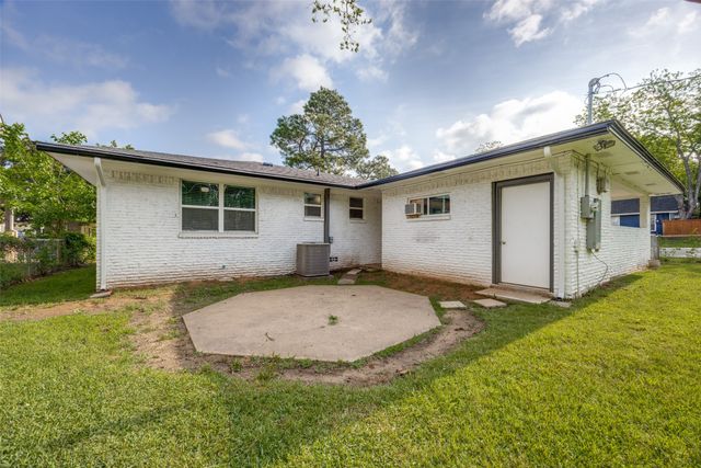 100 W Hull Street, Denison, TX 75021