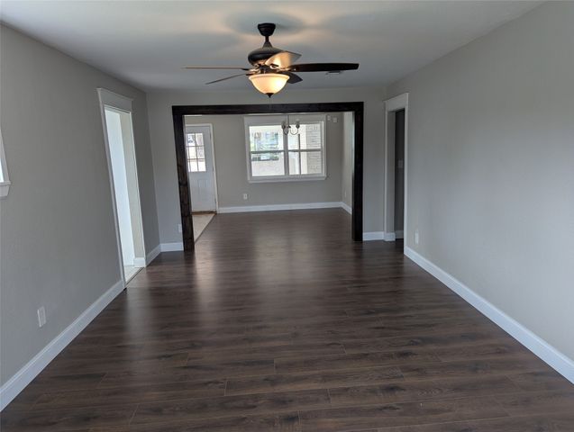 100 W Hull Street, Denison, TX 75021