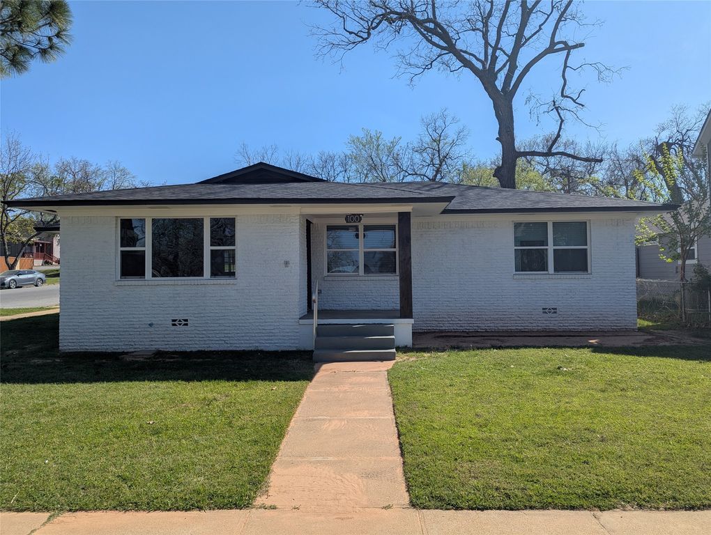 100 W Hull Street, Denison, TX 75021