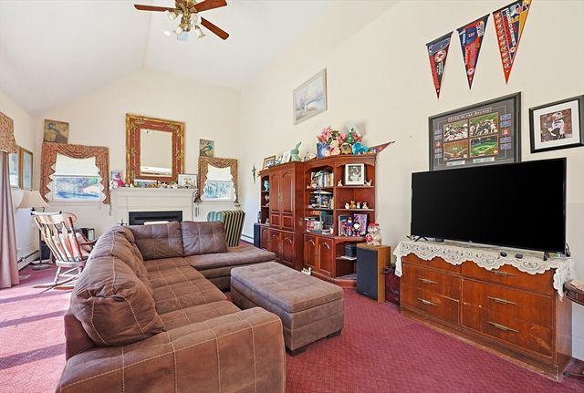 107 Mill St, Franklin, MA 02038