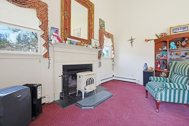 107 Mill St, Franklin, MA 02038
