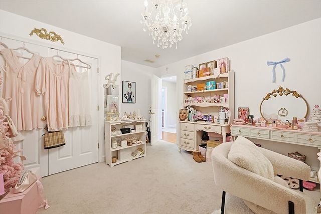 107 Mill St, Franklin, MA 02038