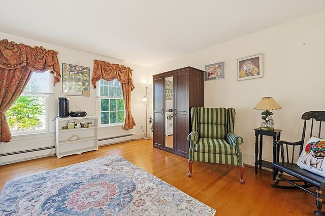 107 Mill St, Franklin, MA 02038
