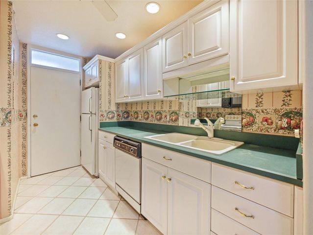 700 MELROSE AVENUE H4, Winter Park, FL 32789